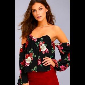 Lulu’s Black Floral Print Off-the-Shoulder Top